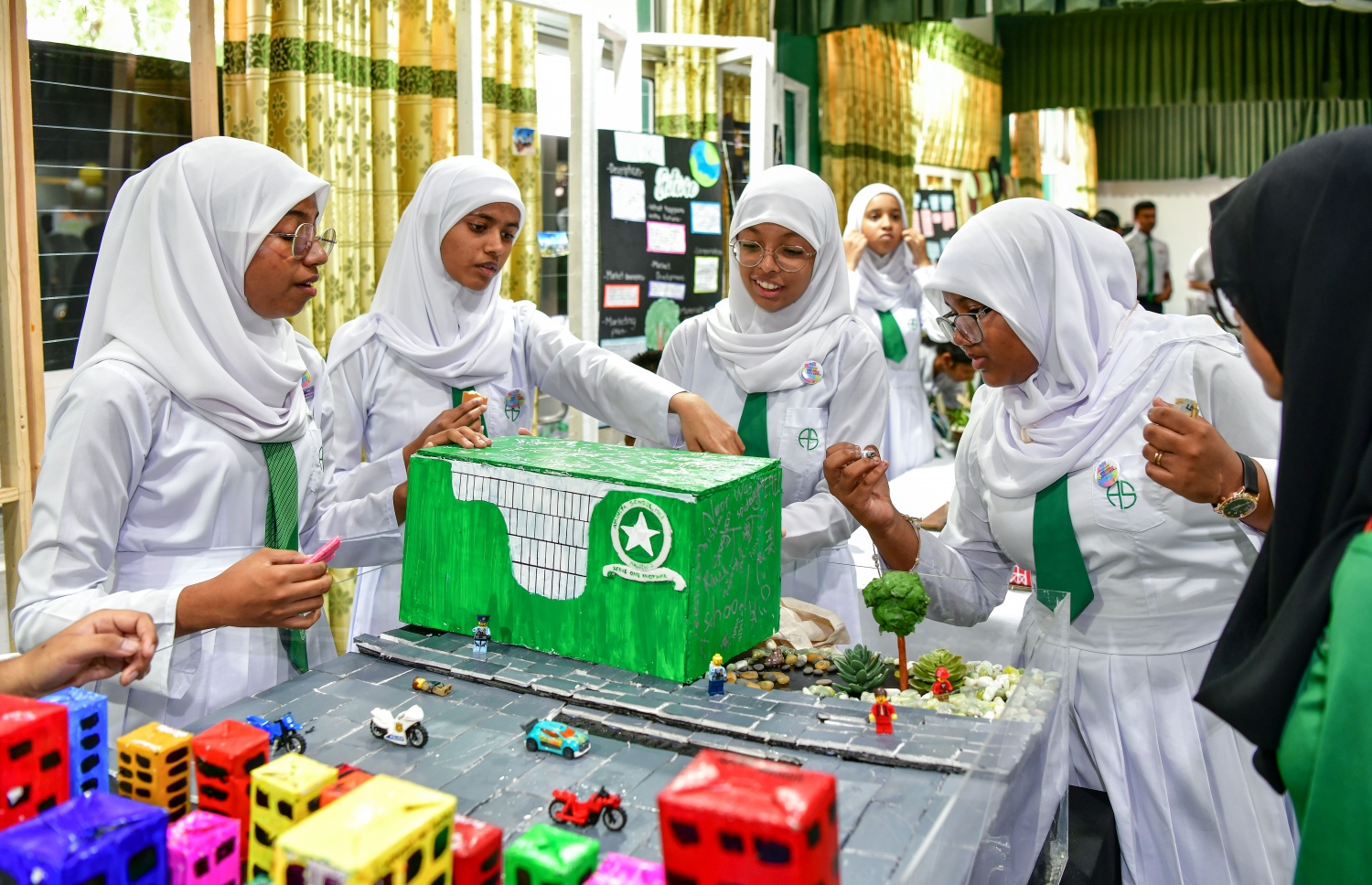 Why the Education Ministry’s Refusal on Single-Sex Schooling Shortchanges Maldivian Students