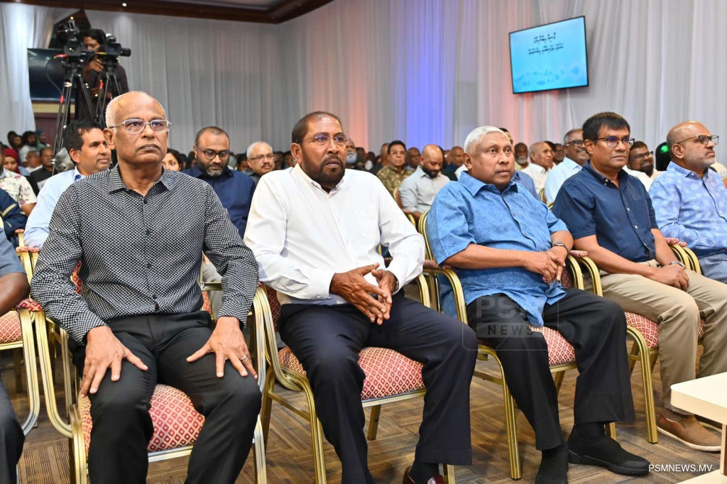 ކެންޑިޑޭޓެއްގެ އުމުރު ނިންމަންޖެހެނީ ވޯޓު ފޮށިން: ގާނޫނު އަސާސީއަކުން ނޫން